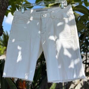 Old Navy Women's Classic Rise White Cut Off Stretch Denim Bermuda Shorts